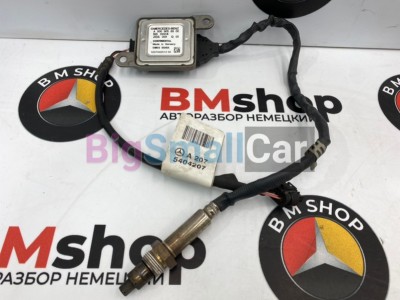 Лямбда-зонд левый Mercedes C350 2012 W204 276.957 A0009056900 - купить Белой Глине