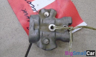 Тройник тормозной системы от Nissan Cefiro 2 1994-2000