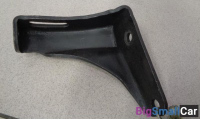 Кронштейн кондиционера от Chrysler PT Cruiser 2000-2010 - купить Белой Глине