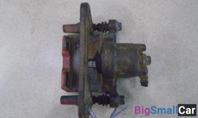 Суппорт задний правый от Mitsubishi Pajero, Montero 3 1999-2006