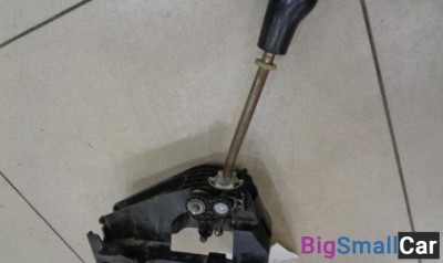 Кулиса МКПП от Toyota Yaris 2005-2011 - купить Белой Глине