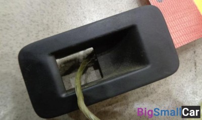 Накладка блока управления стеклоподъемниками задняя левая от Volkswagen Touareg 2002-2010 - купить Белой Глине