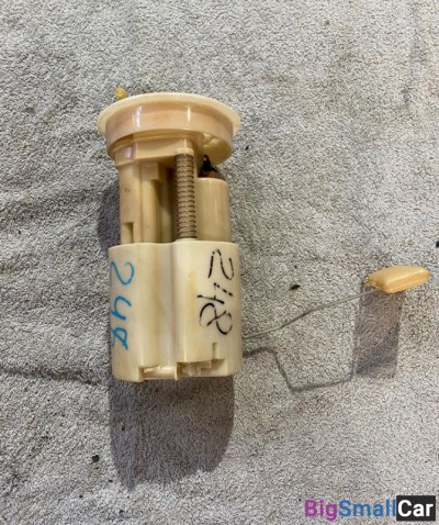 Насос топливный Nissan Tiida 1.5 - купить Белой Глине