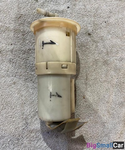 Насос топливный Mitsubishi Colt Z25 - купить Белой Глине