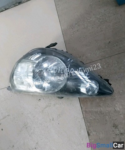 Фары на Хонду Фит