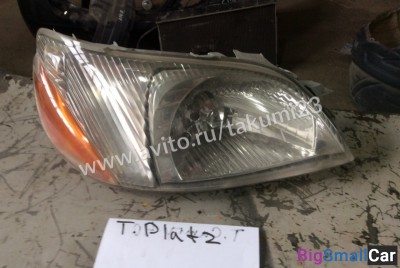 Фара Toyota Platz