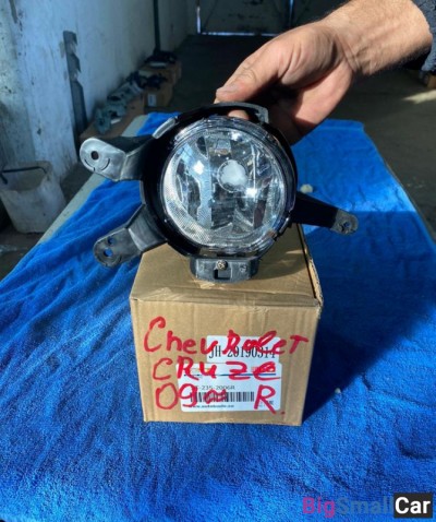 Фара правая Chevrolet Cruze (птф)