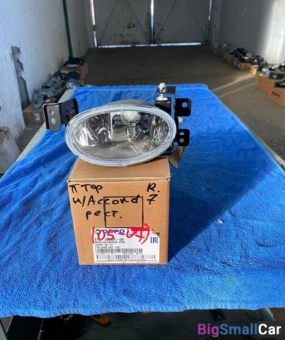 Фара правая Honda Accord VII