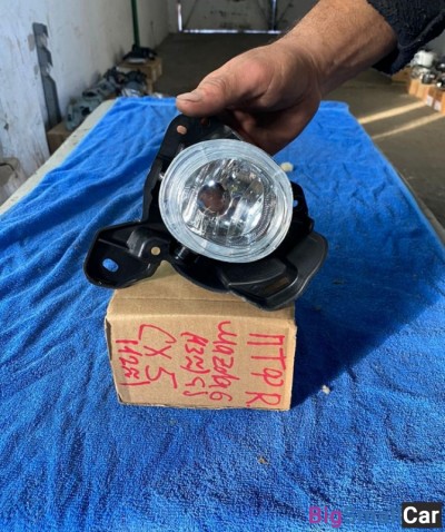 Фара противотуманная правая Mazda 6 Mazda CX 5