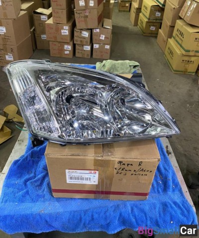 Фара правая Тойота Аллекс Toyota Allex