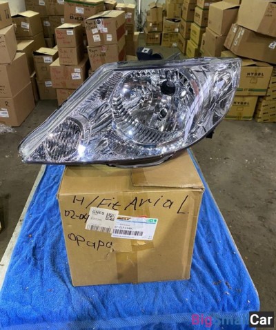 Фара левая Хонда Фит Honda Fit