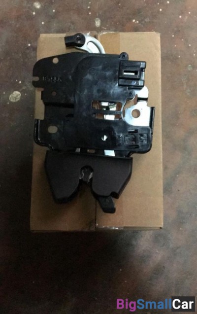 Замок крышки багажника Nissan Almera g15 - купить Белой Глине