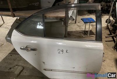 Дверь задняя правая Toyota Premio