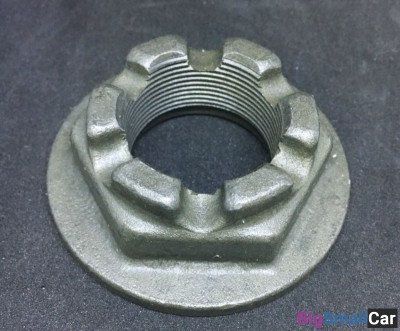 Гайка хвостовика редуктора Hyundai HD 533717B900 - купить Белой Глине