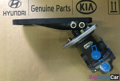 Педаль тормоза с краном Hyundai HD 170 593107C000