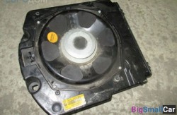 Сабвуфер прав. (65 Аудио, навигация, информ. системы) 65139151966